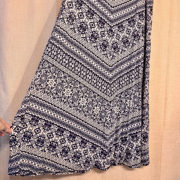 Westport 1962 Womens 2XL Blue/White Patterned Maxi Skirt Elastic Pull On Long - Picture 2 of 8